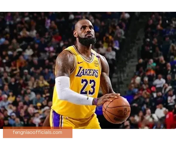 湖人迎战独行侠 西部强队对决引发精彩角逐