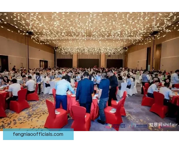 盛大闭幕式直播全程回顾精彩瞬间与幕后精彩揭秘 盛大闭幕式直播全程回顾精彩瞬间与幕后精彩揭秘